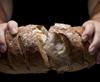 Bilim İnsanları Bayat Ekmekten Kumaş Üretti resmi