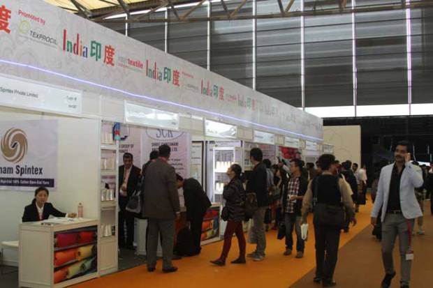 For general photos of the exhibition (Intertextile)