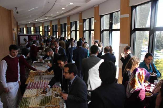 “International Textile Summit” Has Started