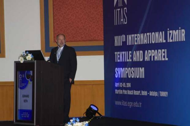 Photos of the symposium presentations (IITAS2014)-2