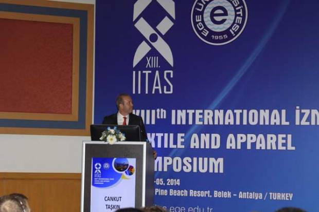 Photos of the symposium presentations (IITAS2014)-3